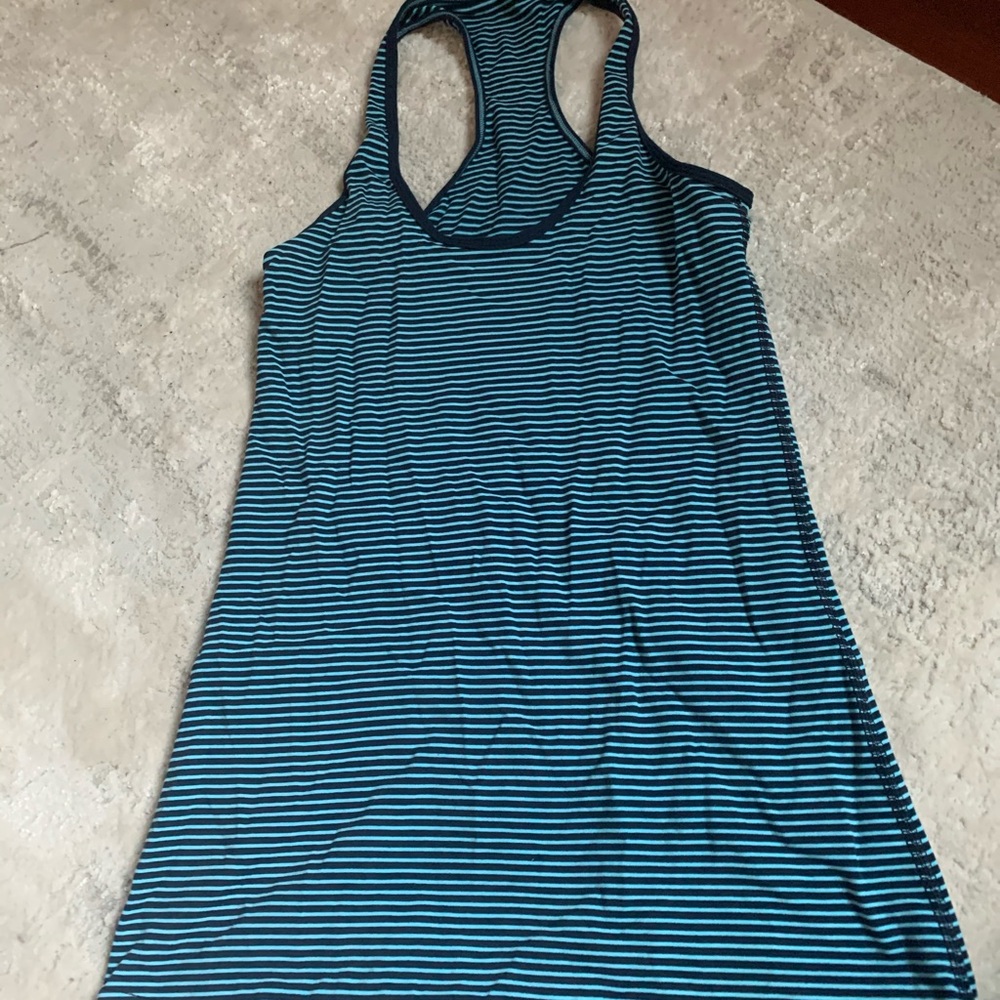 Lululemon tank top !! Great condition.